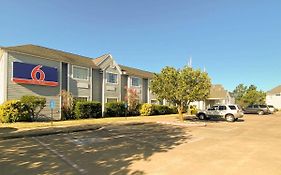 Motel 6 McAlester OK - South